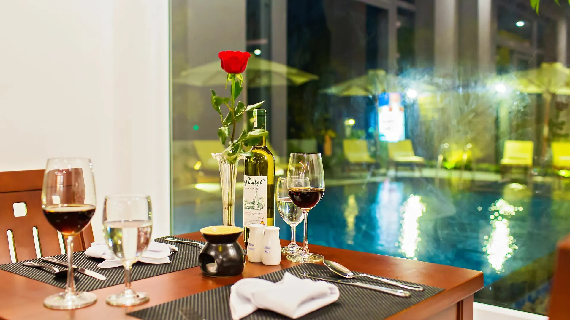 Riverside White House Hotel Hội An