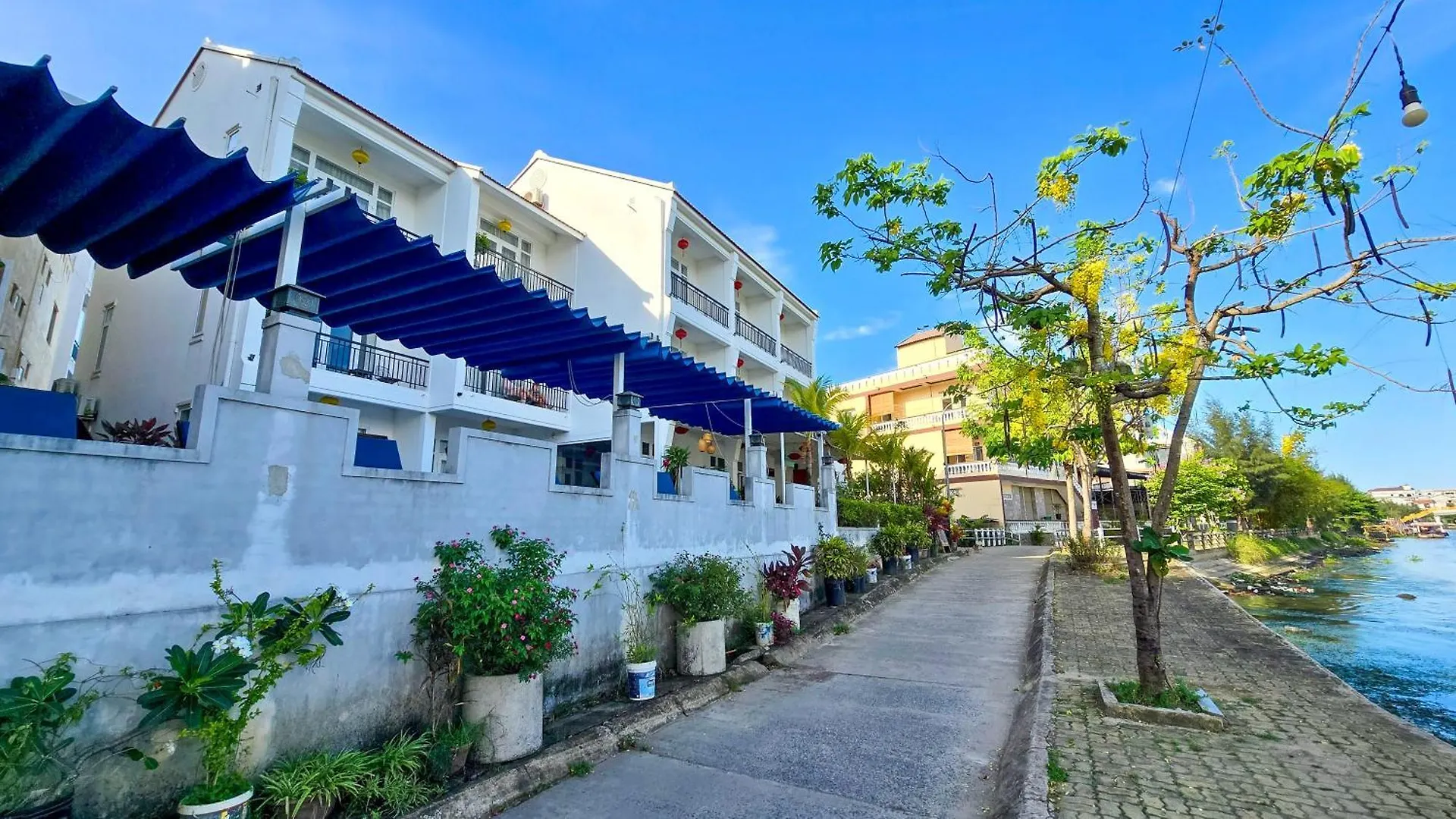 Riverside White House Hotel Hoi An 3*,  Vietnam