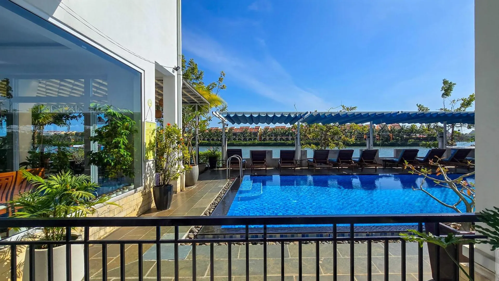 Riverside White House Boutique Hotel Hoi An