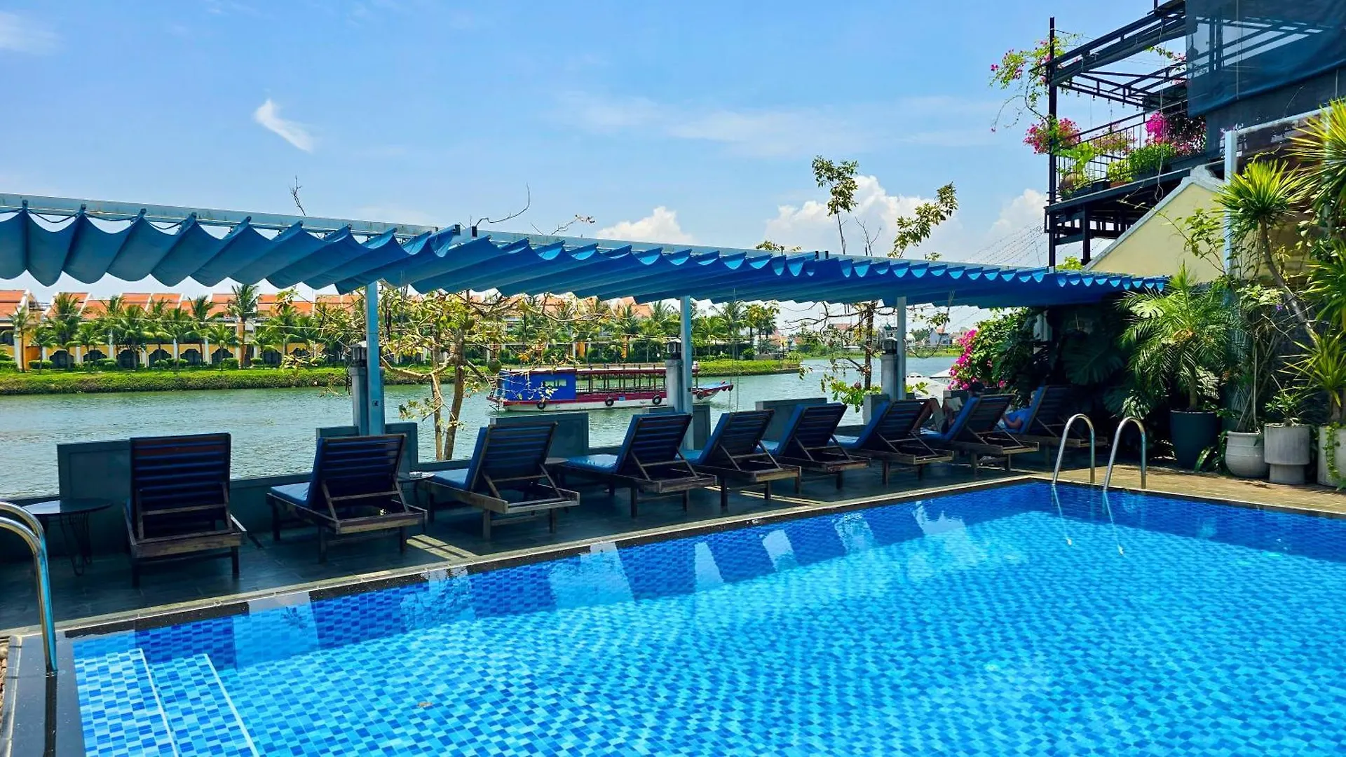 Riverside White House Boutique Hotel Hoi An