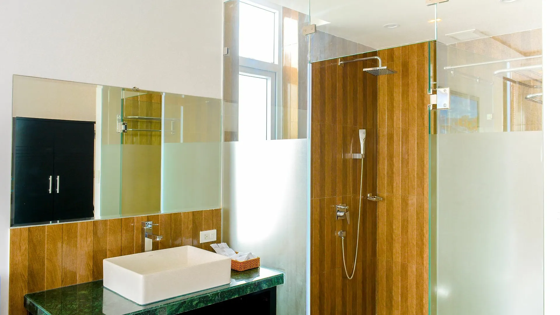Riverside White House Boutique Hotel Hoi An