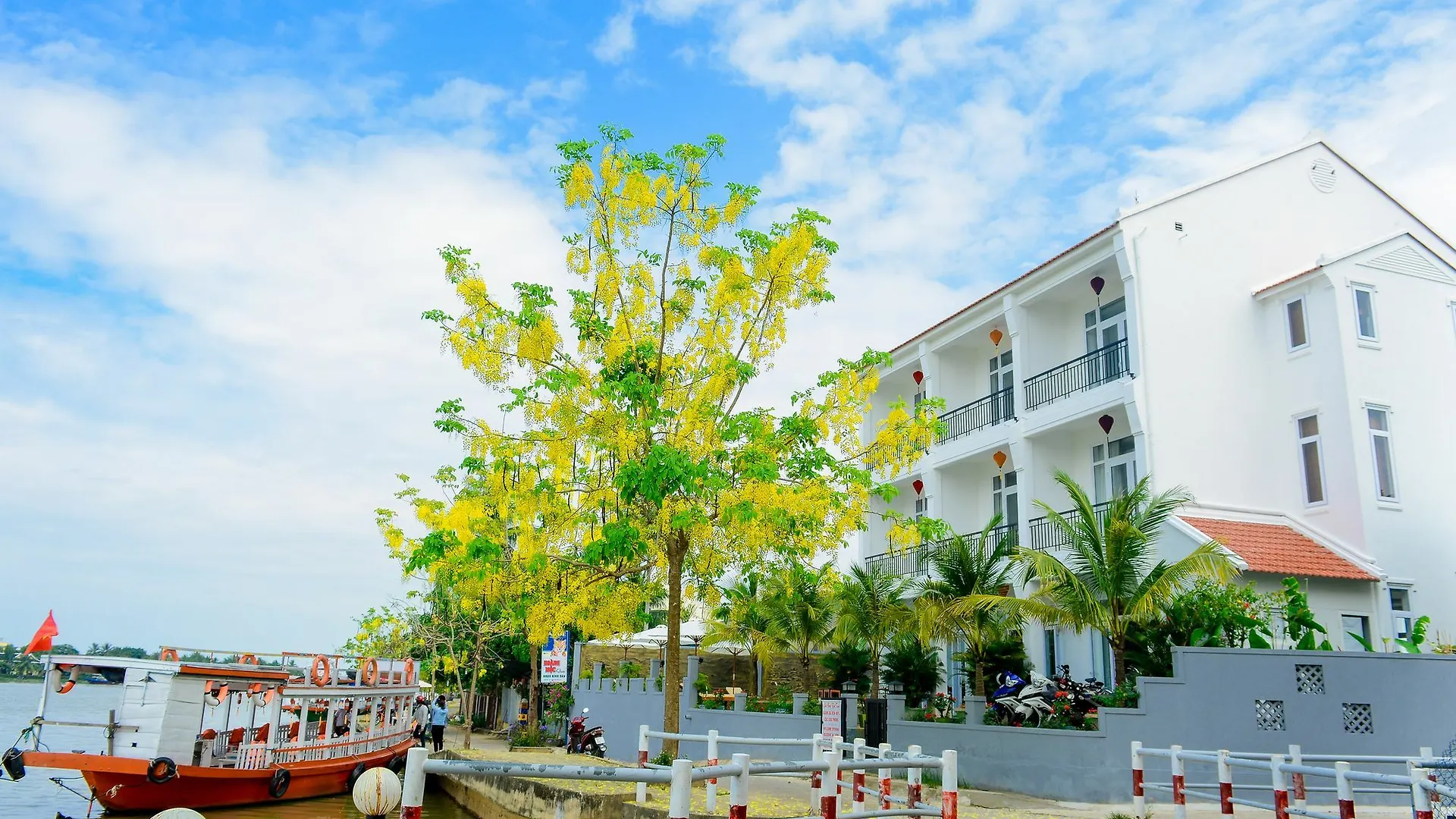 Riverside White House Boutique Hotel Hoi An 3*,  Vietnam